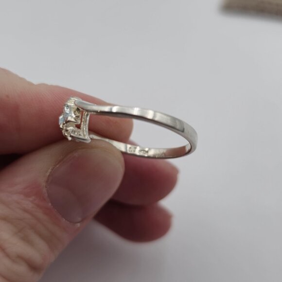 Size 11 Sterling Silver Avon Brand Topaz And CZ Gems Ring A2511 - Picture 5 of 9